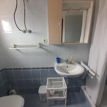 Picolo Paradiso Miljenko Debelic アパート