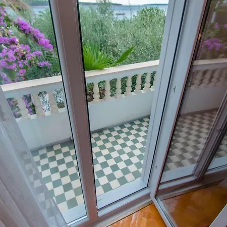 Picolo Paradiso Miljenko Debelic Barbat na Rabu