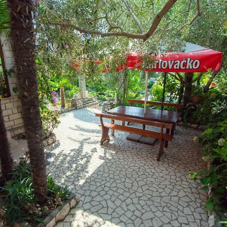 Picolo Paradiso Miljenko Debelic Barbat na Rabu