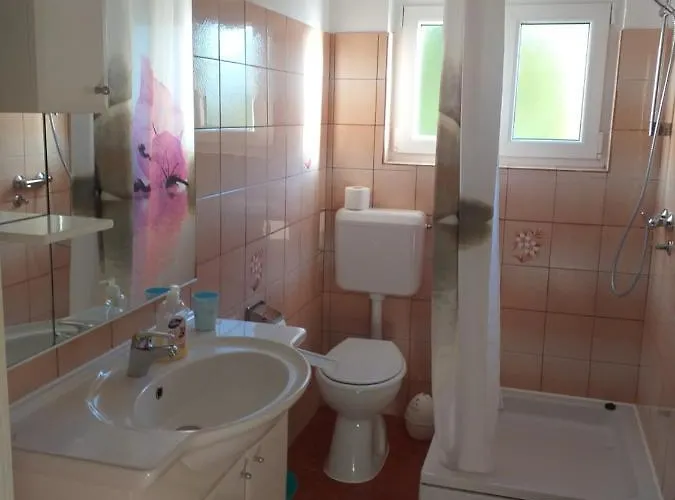 アパート Picolo Paradiso Miljenko Debelic