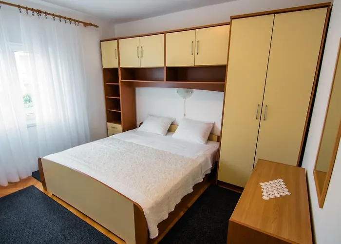 アパート Picolo Paradiso Miljenko Debelic