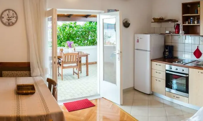 Picolo Paradiso Miljenko Debelic *